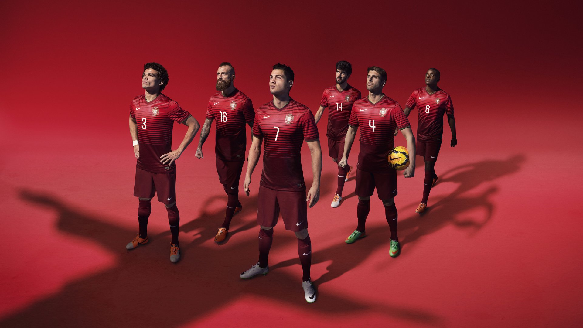 中超球队队长带领全队冲刺,中超各队人员名单